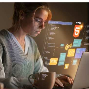 what is dreamweaver and its features?